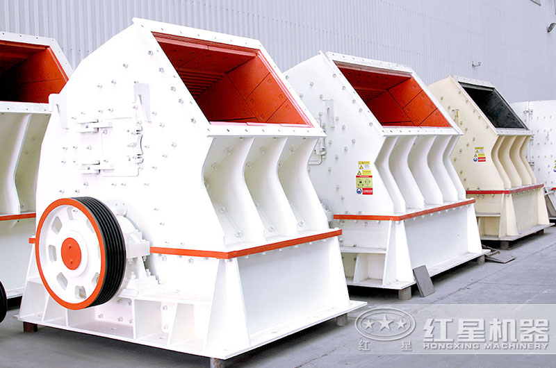 PCZ重錘碎石機圖片，時產(chǎn)100-3000噸